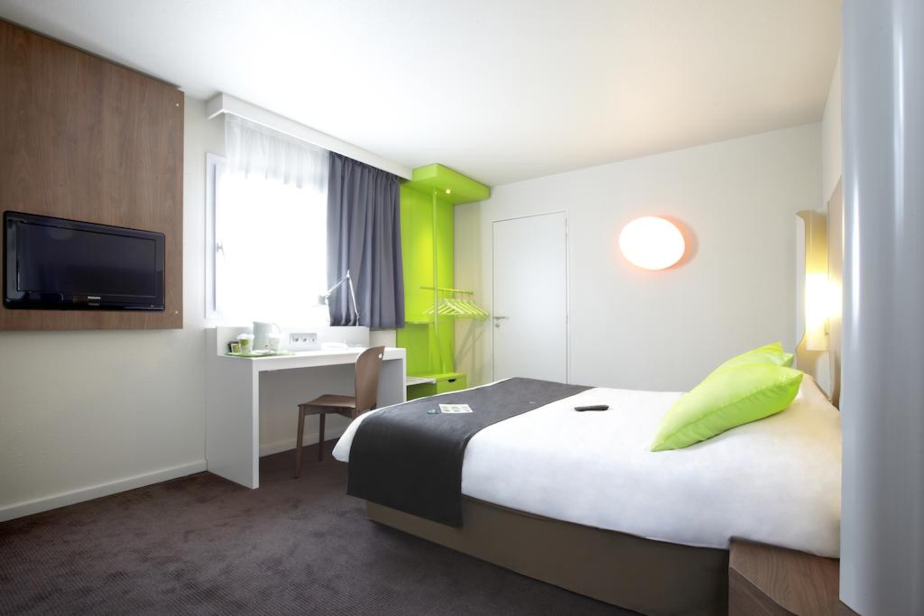 Campanile Aéroport Hotel Nice
