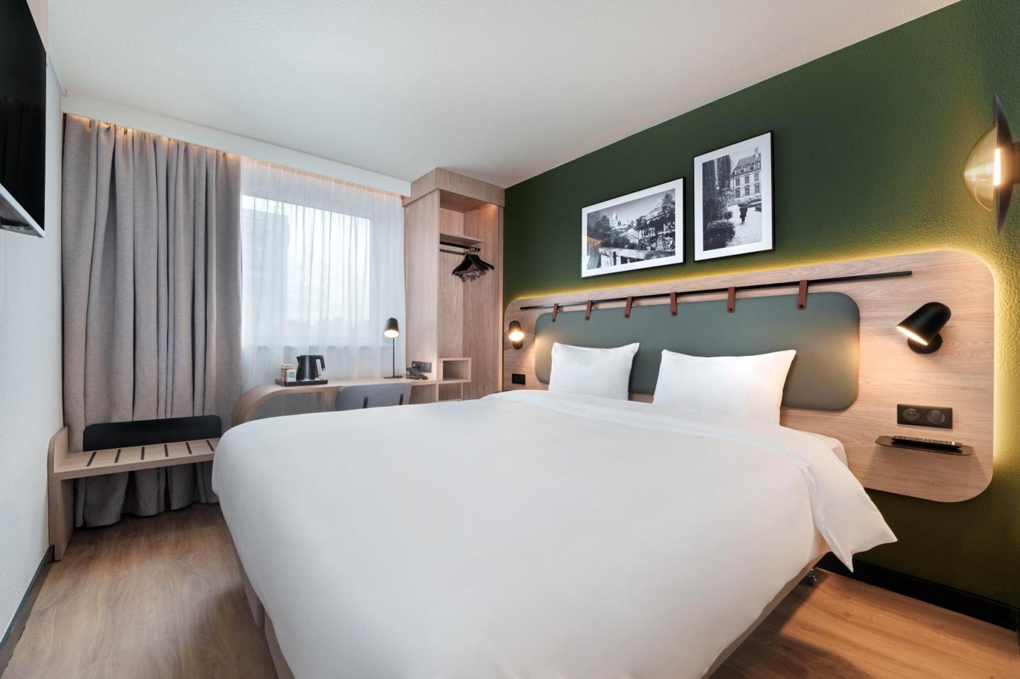 Hotel Campanile Aéroport Nizza